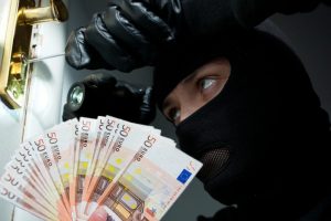 Sostinėje siautė vagys – pridarė tūkstantinių nuostolių