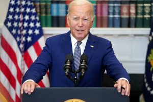 J. Bidenas: JAV neapleis Ukrainos