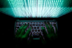 Prorusiški programišiai teigia nulaužę Prancūzijos Senato internetinę svetainę