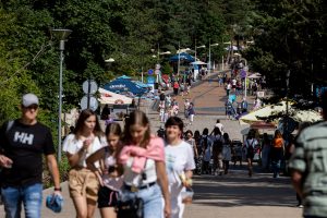 Pajūryje dabar itin palanku ieškotis darbo: kokias algas siūlo verslininkai?