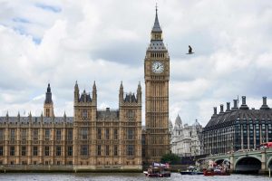 Vyriausybė: Londone dėl „piktybinės veiklos JK žemėje“ iškviestas Rusijos ambasadorius