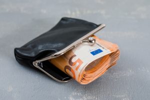 Ž. Mauricas: infliacija slopsta – jau vasaros pradžioje turėtume lengviau atsipūsti?