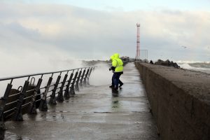 Stichija uostamiesčio neįbaugino, žala – menka