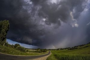 PAGD įspėja gyventojus: Lietuvoje siautės audra