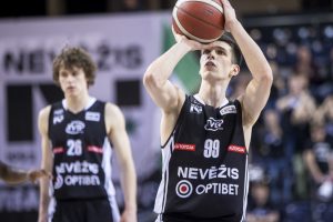 Penkta sezono akistata paslapčių nepaliko