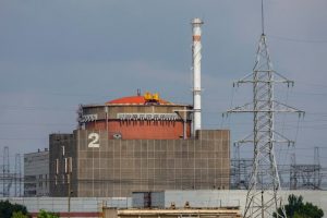 Ukraina: naktį buvo nutrūkęs elektros tiekimas į Zaporižios AE