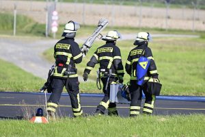 Slovakijoje susidūrus traukiniui ir autobusui žuvo keturi žmonės 