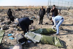 Iranas sutiko išmokėti kompensacijas numušto Ukrainos lėktuvo aukų šeimoms