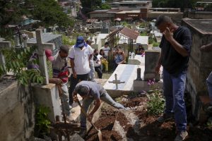 Per nuošliaužą Venesueloje žuvusių žmonių skaičius išaugo iki 50