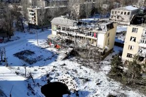 Nauja dronu nufilmuota medžiaga rodo Bachmuto sunaikinimo mastą