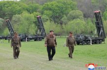 Kim Jong Unas stebėjo pirmąsias Šiaurės Korėjos branduolinio paleidimo pratybas