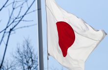 Tokijas atmeta J. Bideno kritiką, kad Japonija esą yra „ksenofobiška“ šalis