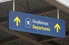 Gera žinia keliaujantiems – keleivių eilės Vilniaus oro uoste mažėja