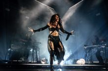 Kauną sudrebino įspūdingas „Eurovizijos“ karalienės Loreen šou