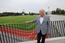 Raudondvaryje atidaromas šiuolaikinis stadionas