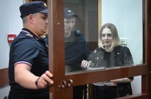 Rusijoje tinklaraštininkė už pasakojimus apie žudynes nuteista kalėti penkerius metus