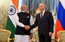 N. Modi grįš į Rusiją, šįkart – dalyvauti BRICS viršūnių susitikime