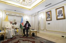Popiežius Pranciškus atvyko trijų dienų vizito į Pietų Sudaną