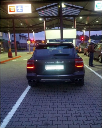Rusijoje pavogti automobiliai „Lexus“ ir „Porsche“ atsirado Lietuvoje