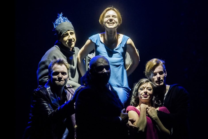„Keistuolių teatro“ premjera „12 naktis, arba Kaip norite“ kviečia patikėti meile
