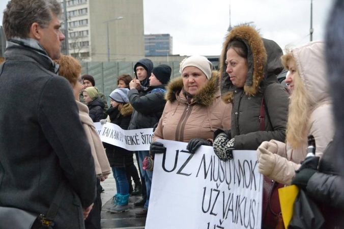 Senamiesčio mokyklos bendruomenė tęsia kovą už išlikimą