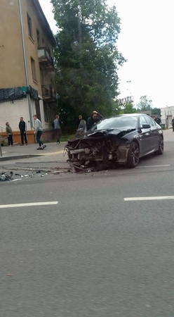 Petrašiūnuose susidūrė BMW ir  „Mercedes-Benz“