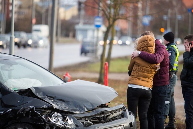 Per parą keliuose sužeista beveik 20 žmonių