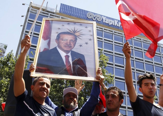 Turkijos sąjungininkai pasmerkė bandymą nuversti R. T. Erdogano valdžią