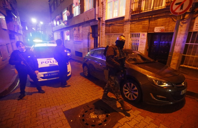 Per naujas atakas Stambule taikytasi į policiją ir valdančiąją partiją