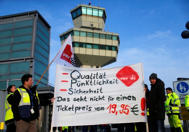 Streikai Berlyno oro uostuose tęsiasi
