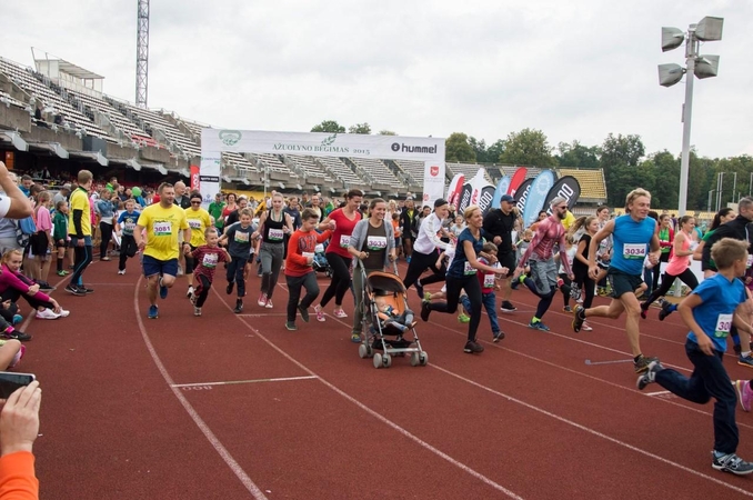Psichologas Š. Šniras: psichologiškai stipresni užauga vaikai, sportuodavę su tėvais