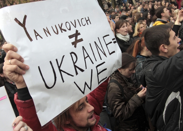 Rados vadovas: Ukrainos parlamentas pasirengęs svarstyti vyriausybės atsistatydinimą