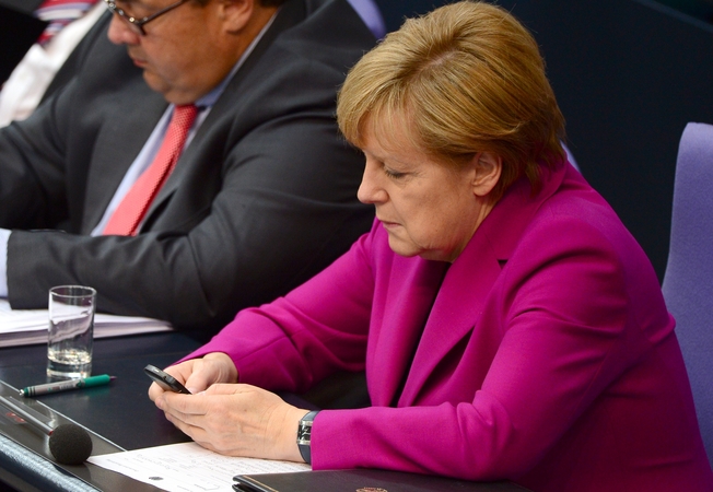 Vokietija pradėjo oficialų tyrimą dėl kanclerės A. Merkel telefono šnipinėjimo