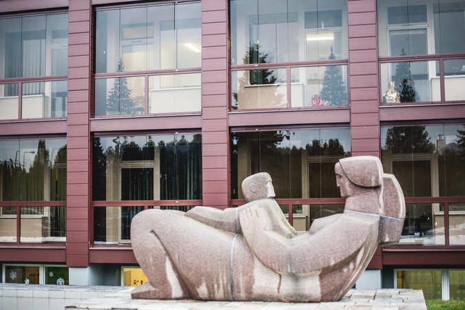 Iš Kauno klinikų vagys bandė išsliūkinti su 10 tūkst. litų vertės paveikslu