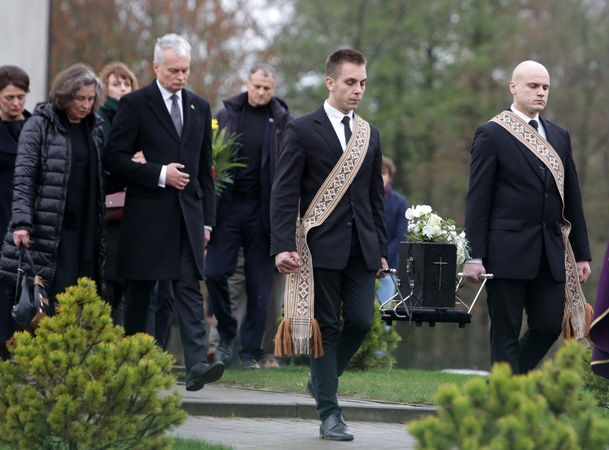 Po tėčio laidotuvių – jautri prezidento padėka žmonėms, padėjusiems sunkią valandą 