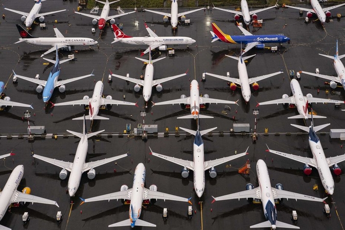 IATA: oro linijų išgyvenimui reikia dar 70–80 mlrd. dolerių