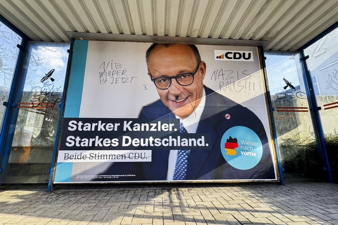 Prieš pat rinkimus Vokietijoje smuktelėjo CDU/CSU bloko populiarumas