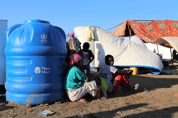 Jungtinės Tautos: dėl pandemijos kitąmet smarkiai išaugs humanitarinės pagalbos poreikis