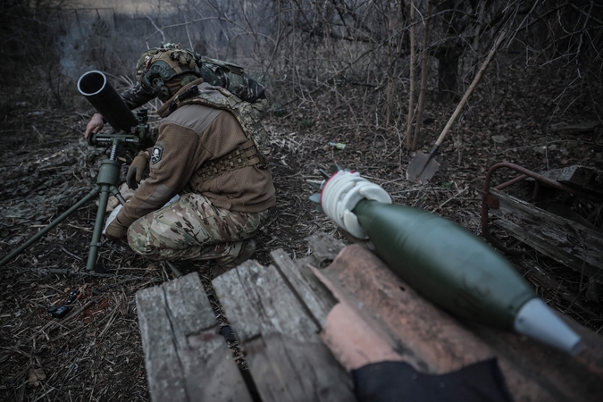 Ukraina sulaikė gynybos pareigūnus, įtariamus tiekus nekokybiškus sviedinius
