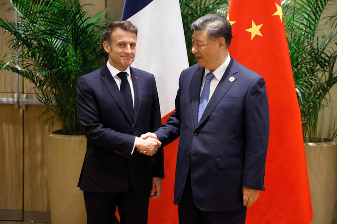 Emmanuelis Macronas ir Xi Jinpingas