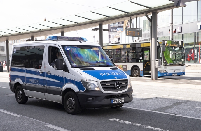 Vokietijoje policija nušovė dar vieną peiliu ginkluotą užpuoliką