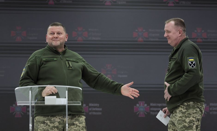 Apklausa: ukrainiečiai labiausiai pasitiki ginkluotosiomis pajėgomis