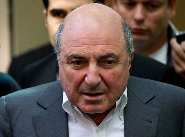 B. Berezovskis.