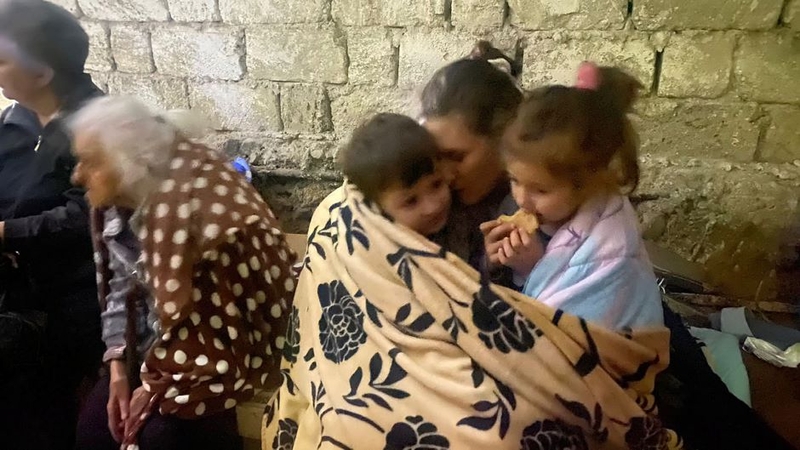 Rusijos taikdariai sako Kalnų Karabache evakavę per 2 tūkst. civilių