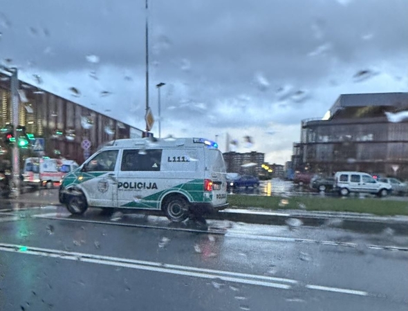 Nelaimė: šią savaitę eismo įvykyje Klaipėdoje vėl nukentėjo pusamžis dviratininkas. Įvykį tiria policija.