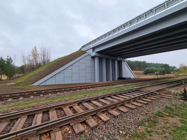 „YIT Lietuva“ tęsia svarbios infrastruktūros modernizavimą: suremontavo viaduką į Ruklą