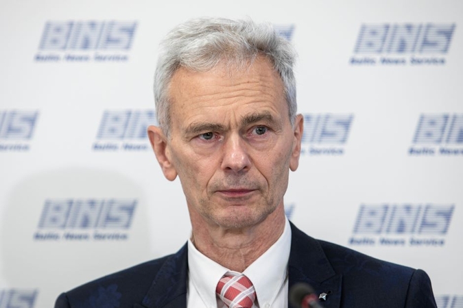 VRK po teismo sprendimo nutarė išspausdinti E. Vaitkaus prezidento rinkimų programą