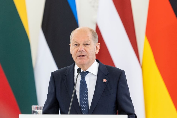 O. Scholzas ragina Europą suteikti didesnę paramą Ukrainai