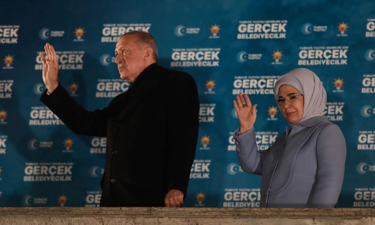 R. T. Erdoganas pripažino pralaimėjimą Turkijos savivaldos rinkimuose