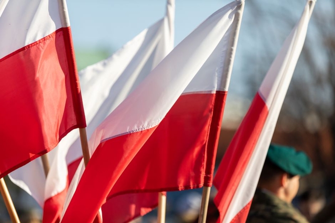 Lenkijoje pažymimas istorinis susitarimas tarp komunistinės vyriausybės ir streikuojančių darbininkų